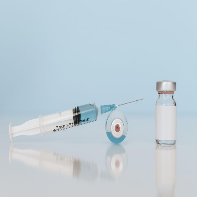 Na COVID-19-vaccinatie kunnen overgevoeligheidsreacties op fillers ontstaan
